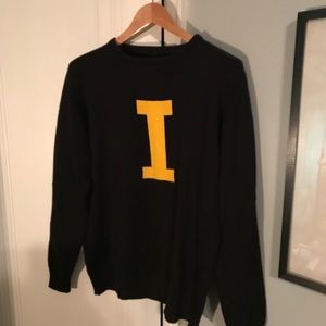 University of Iowa Sweater Men’s Large